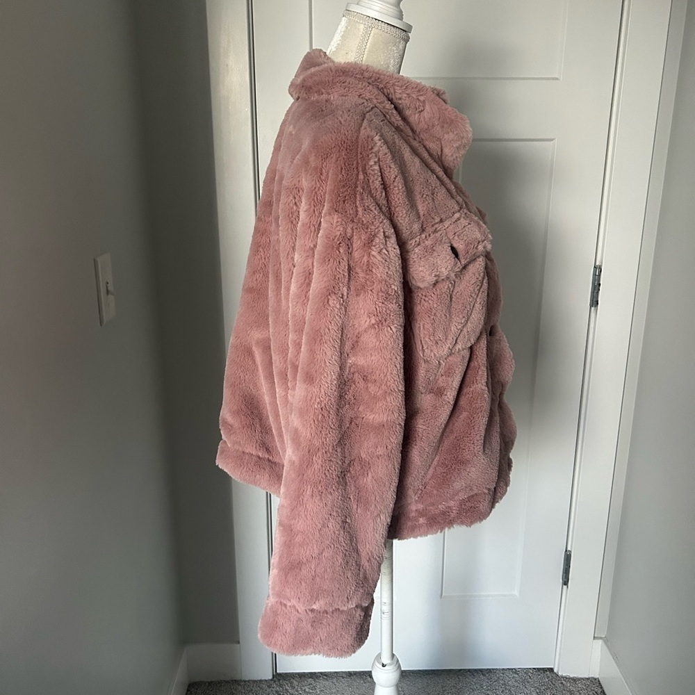 Time and Tru Pink Faux Fur Shacket - Picture 3 of 11